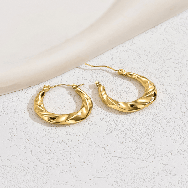 A pair of light luxury and gorgeous temperament, versatile and set with zircon copper earrings, metallic copper material gift-7