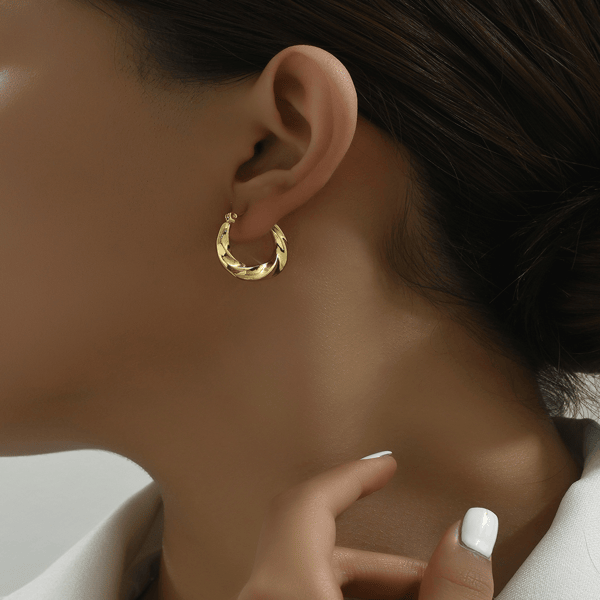 A pair of light luxury and gorgeous temperament, versatile and set with zircon copper earrings, metallic copper material gift-9
